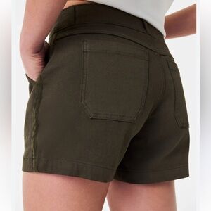 SPANX  Stretch Twill Army Green Elastic Waist Shorts Womens Size Medium